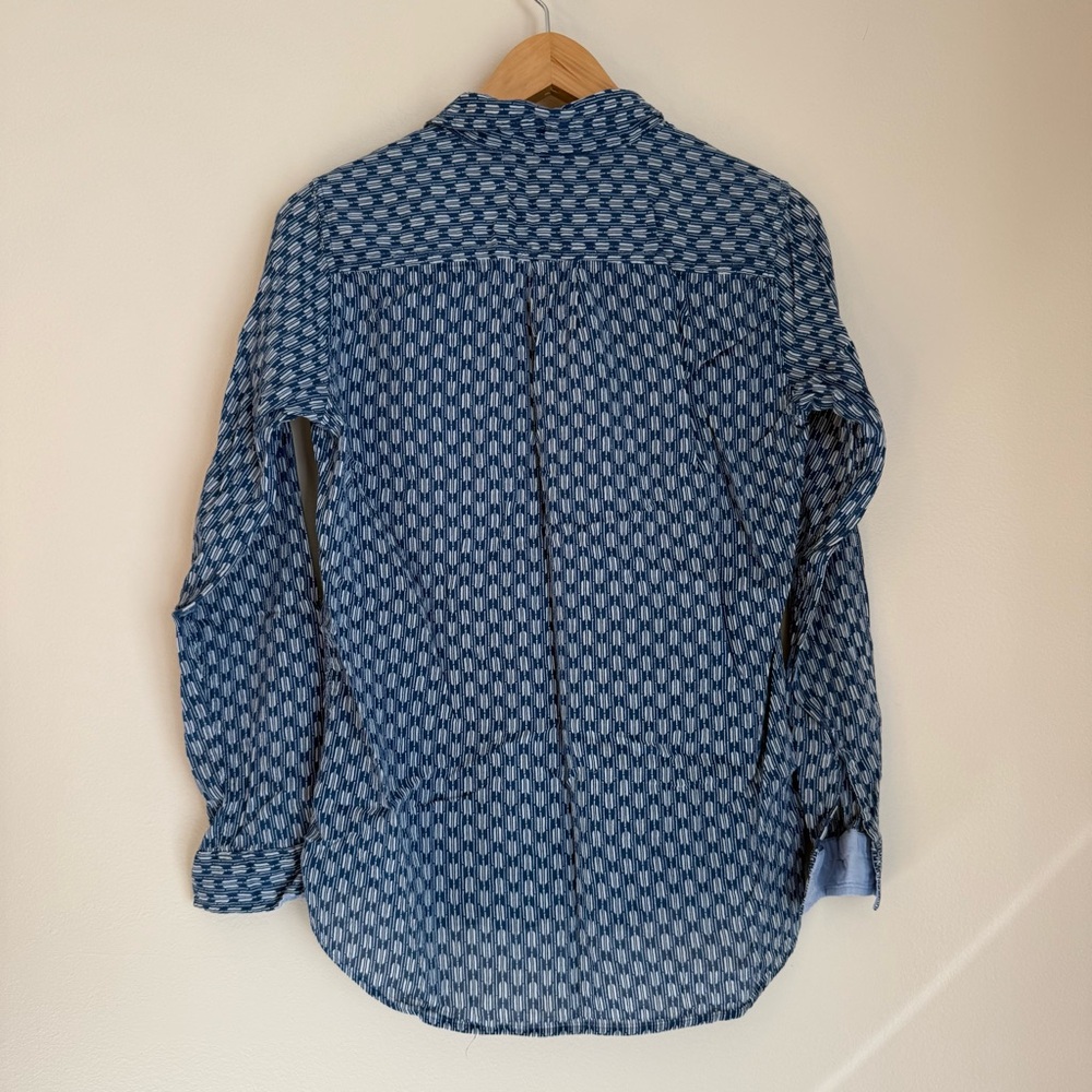 Eddie Bauer Women’s Lightweight Button Down Long sleeve Shirt Blue Size Medium - Picture 5 of 7
